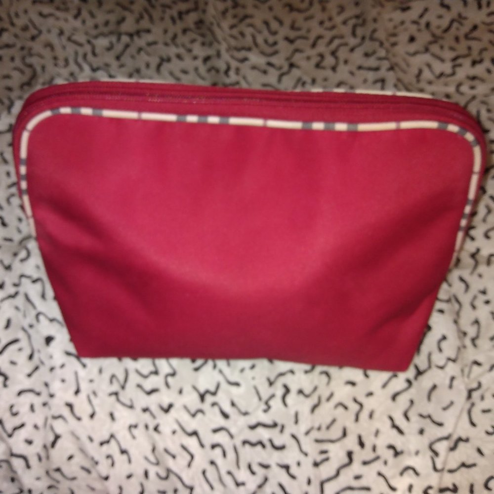 ❤️Authentic BURBERRY FRAGRANCES RED Zip Around Cosmetic Bag Pouch